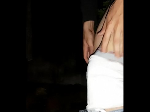 ❤️ 내 이웃이 내 격리 벽에 뛰어 들었다 ❤❌ 섹스 비디오 우리
